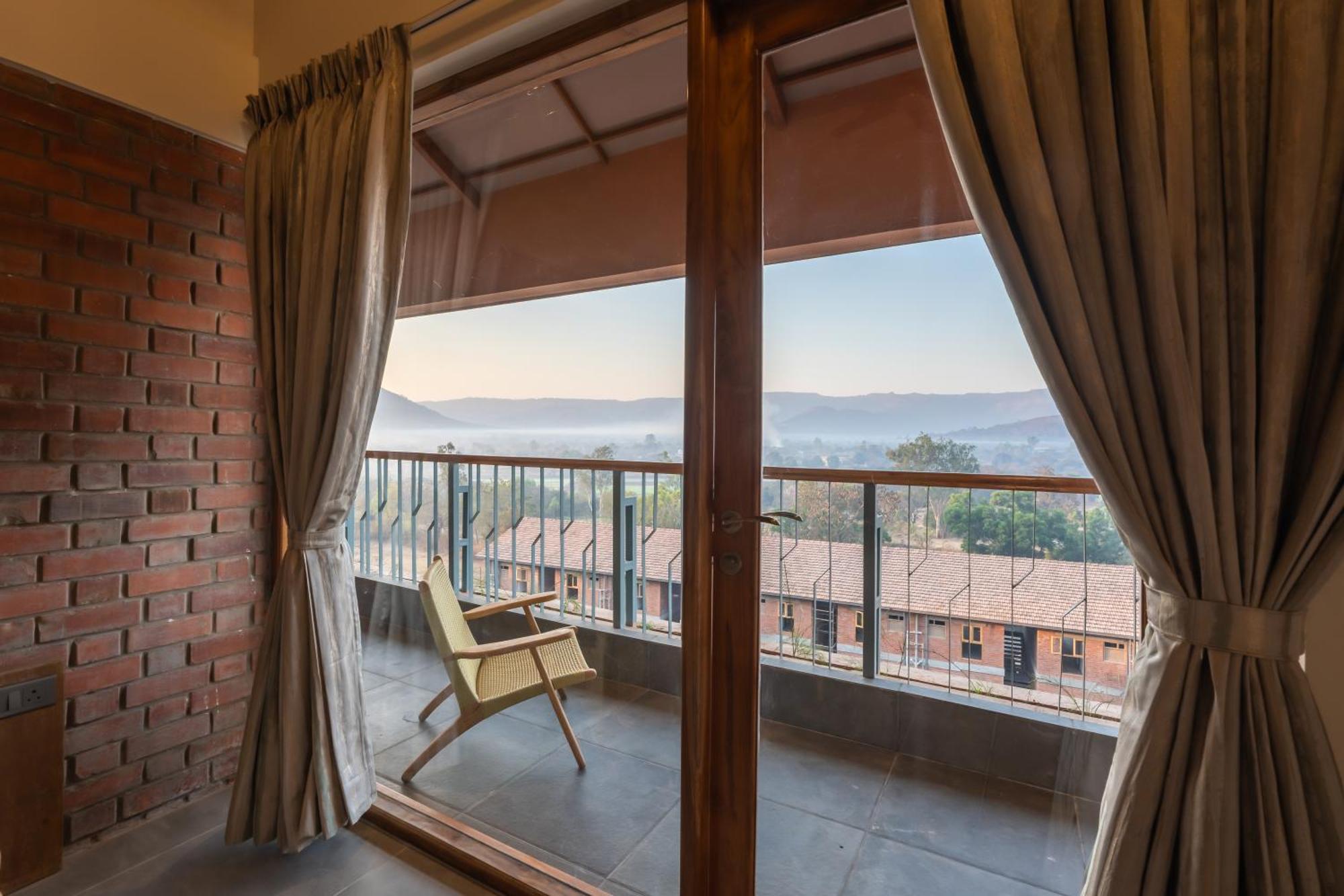 The Foresta Resort ,Mulshi Paud エクステリア 写真