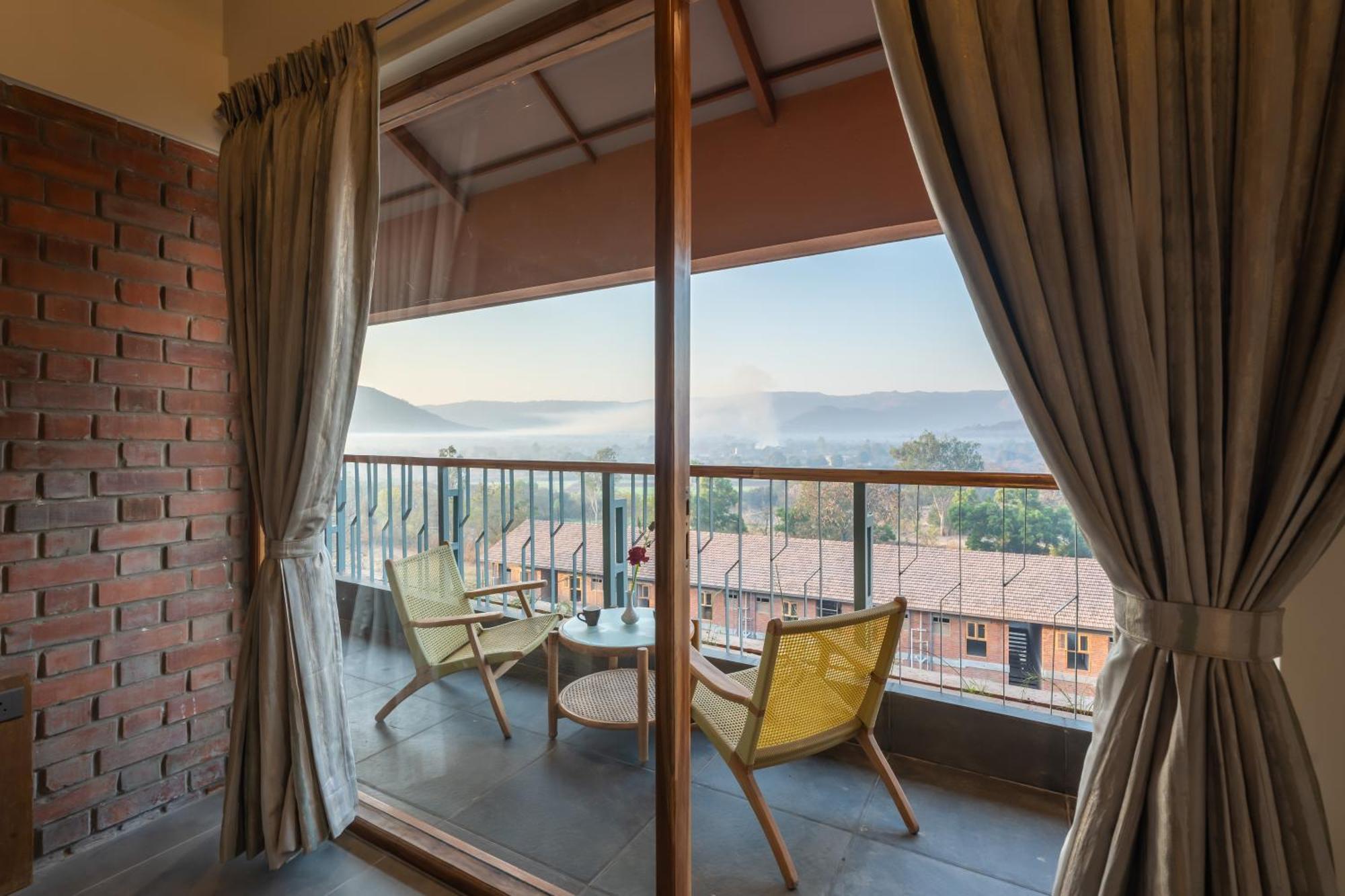 The Foresta Resort ,Mulshi Paud エクステリア 写真